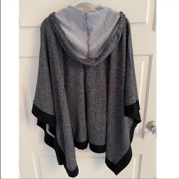 Soft Joie gray & black draped zip up sweatshirt - Picture 5 of 8